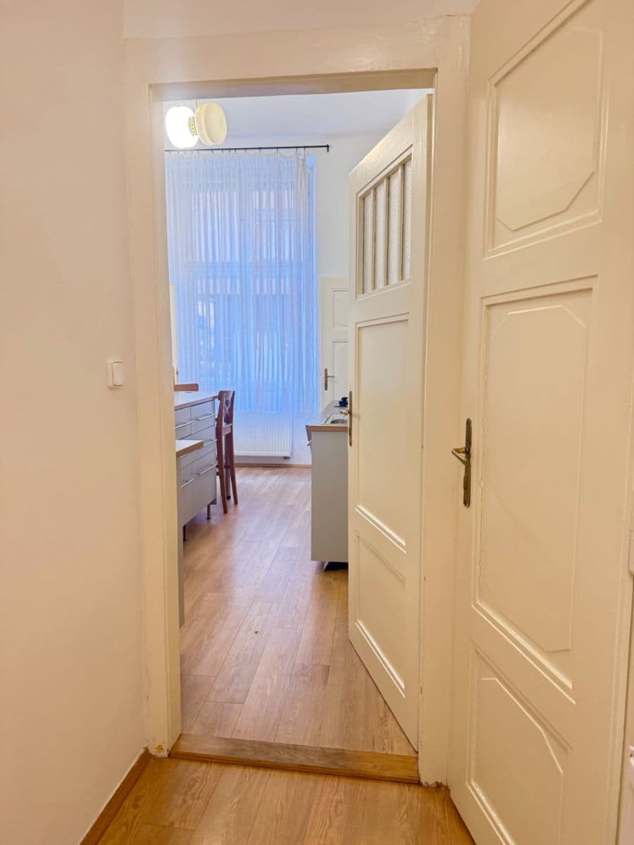 3 bedroom flat to rent, 77 m², Heřmanova, Prague, Prague 3 bedroom flat to rent, 77 m², Heřmanova, Prague, Prague