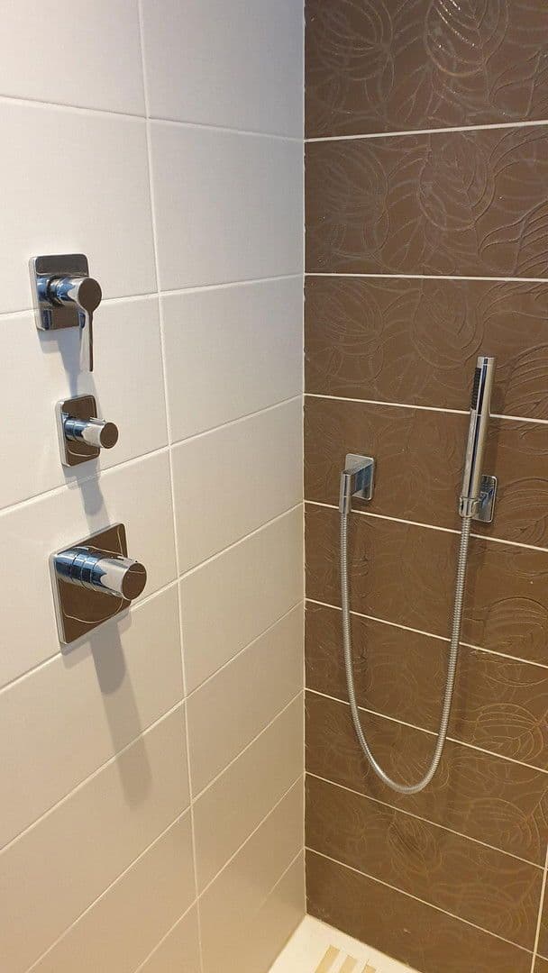 3 bedroom with open-plan kitchen flat to rent, 220 m², Am Goldberg 9, Heusenstamm, Hesse 3 bedroom with open-plan kitchen flat to rent, 220 m², Am Goldberg 9, Heusenstamm, Hesse