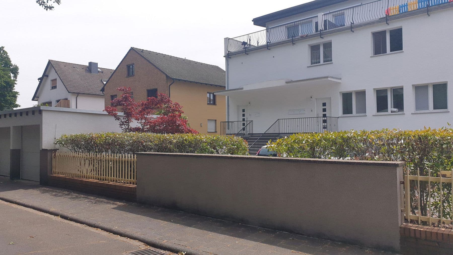 3 bedroom with open-plan kitchen flat to rent, 220 m², Am Goldberg 9, Heusenstamm, Hesse 3 bedroom with open-plan kitchen flat to rent, 220 m², Am Goldberg 9, Heusenstamm, Hesse