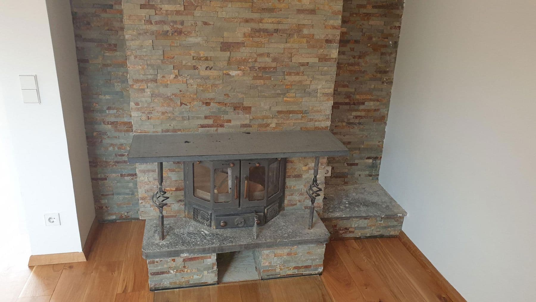 3 bedroom with open-plan kitchen flat to rent, 220 m², Am Goldberg 9, Heusenstamm, Hesse 3 bedroom with open-plan kitchen flat to rent, 220 m², Am Goldberg 9, Heusenstamm, Hesse