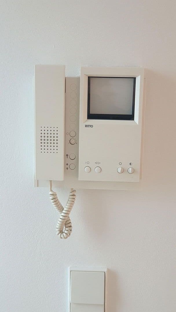 3 bedroom with open-plan kitchen flat to rent, 220 m², Am Goldberg 9, Heusenstamm, Hesse 3 bedroom with open-plan kitchen flat to rent, 220 m², Am Goldberg 9, Heusenstamm, Hesse