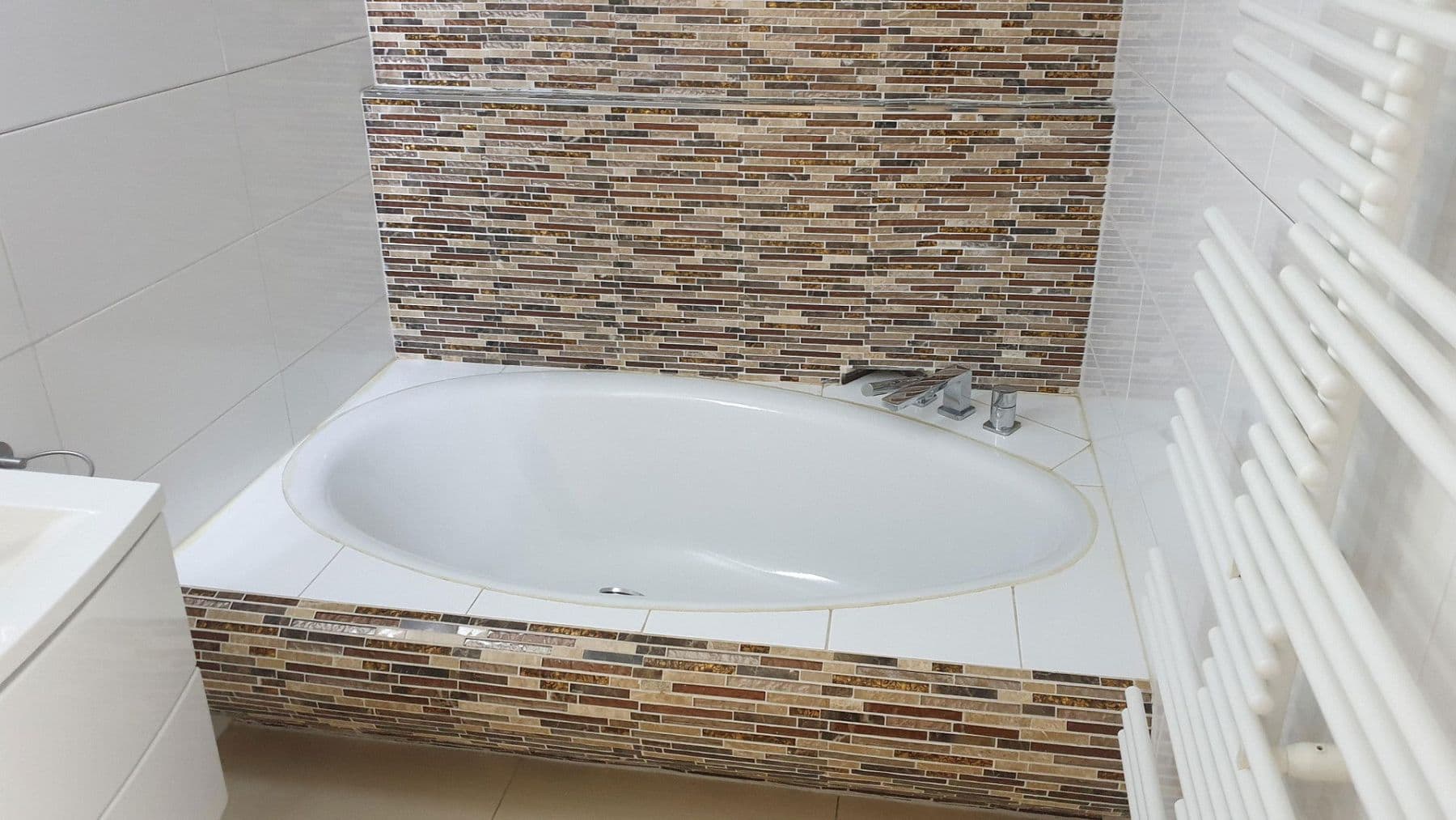 3 bedroom with open-plan kitchen flat to rent, 220 m², Am Goldberg 9, Heusenstamm, Hesse 3 bedroom with open-plan kitchen flat to rent, 220 m², Am Goldberg 9, Heusenstamm, Hesse