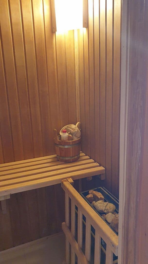 3 bedroom with open-plan kitchen flat to rent, 220 m², Am Goldberg 9, Heusenstamm, Hesse 3 bedroom with open-plan kitchen flat to rent, 220 m², Am Goldberg 9, Heusenstamm, Hesse