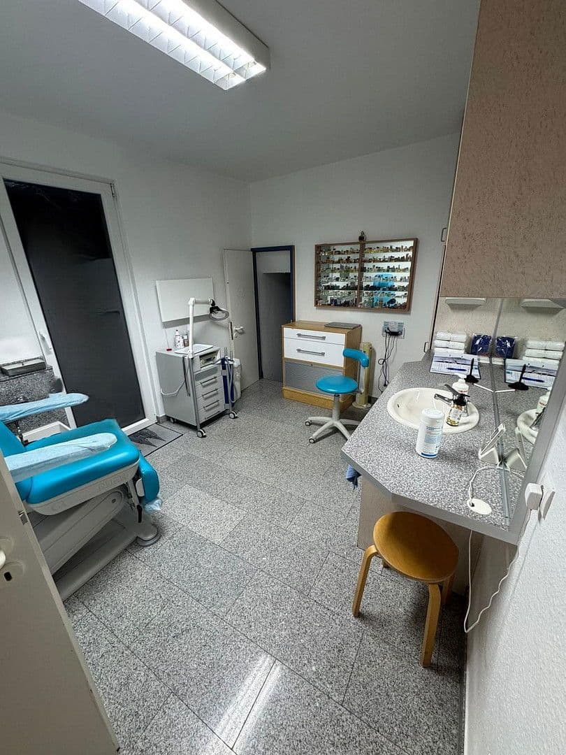 office to rent, 100 m², Bonn-Endenich, North Rhine-Westphalia office to rent, 100 m², Bonn-Endenich, North Rhine-Westphalia