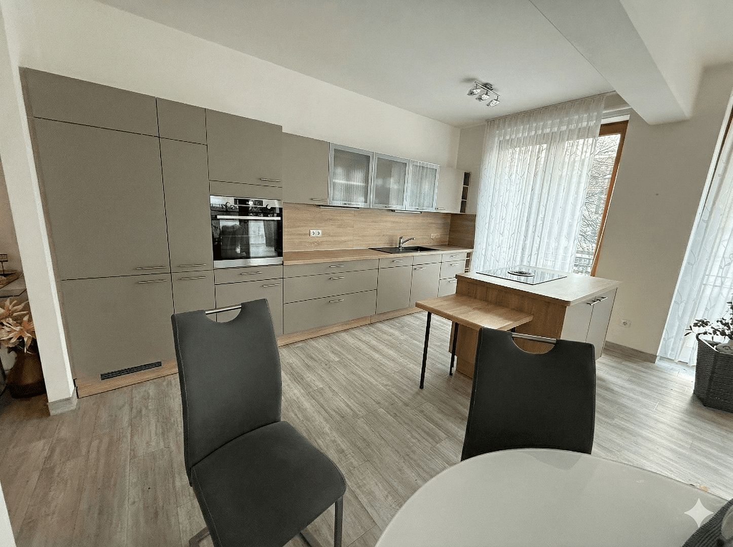 3 bedroom flat to rent, 136 m², Ilmenau, Thuringia 3 bedroom flat to rent, 136 m², Ilmenau, Thuringia