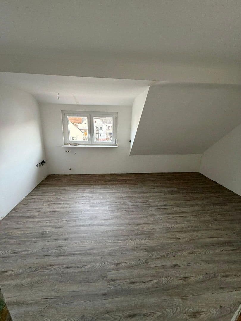 3 bedroom with open-plan kitchen flat to rent, 155 m², Hintere Dorfstraße 27, Sulzbach am Main, Bavaria 3 bedroom with open-plan kitchen flat to rent, 155 m², Hintere Dorfstraße 27, Sulzbach am Main, Bavaria