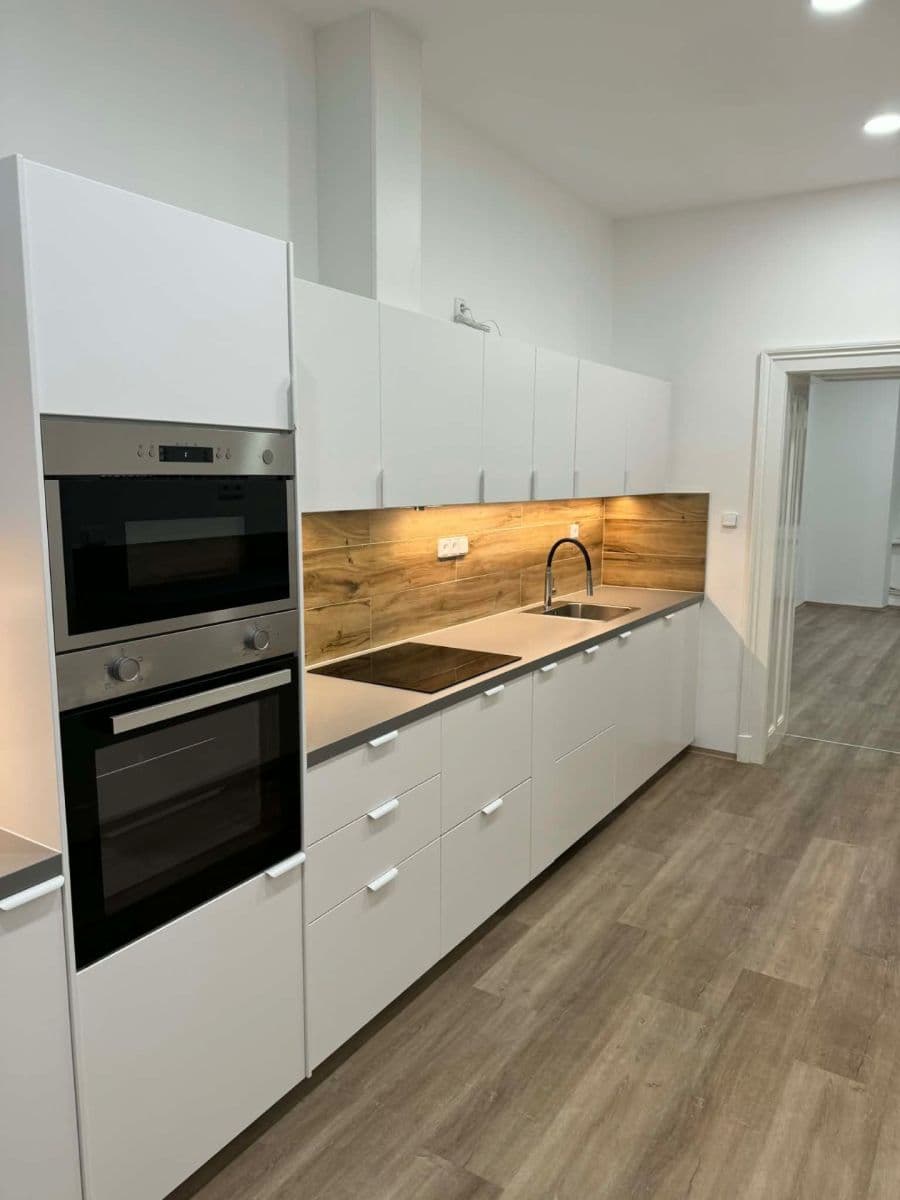 2 bedroom flat to rent, 68 m², Grohova, Brno, Jihomoravský Region 2 bedroom flat to rent, 68 m², Grohova, Brno, Jihomoravský Region