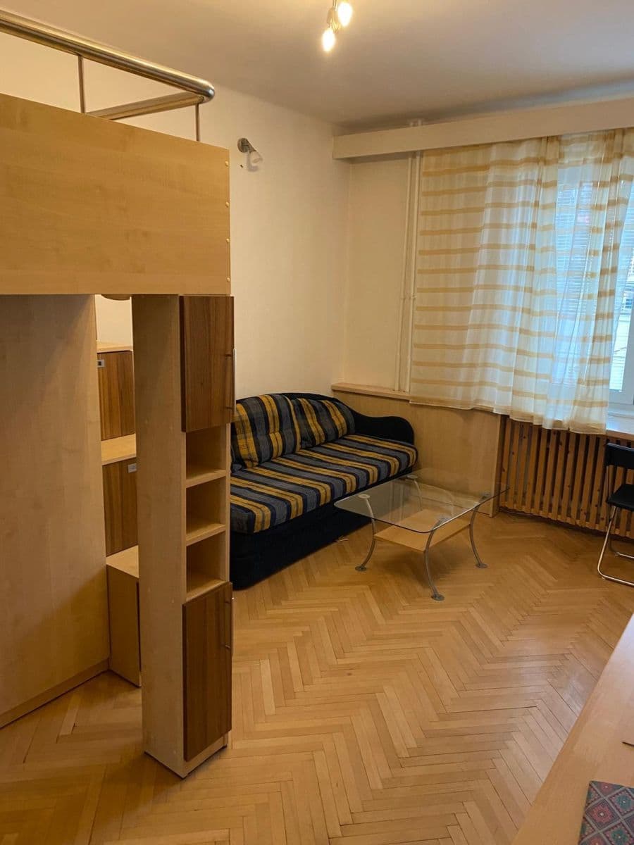 Studio flat to rent, 27 m², Plojharova, Prague, Prague Studio flat to rent, 27 m², Plojharova, Prague, Prague