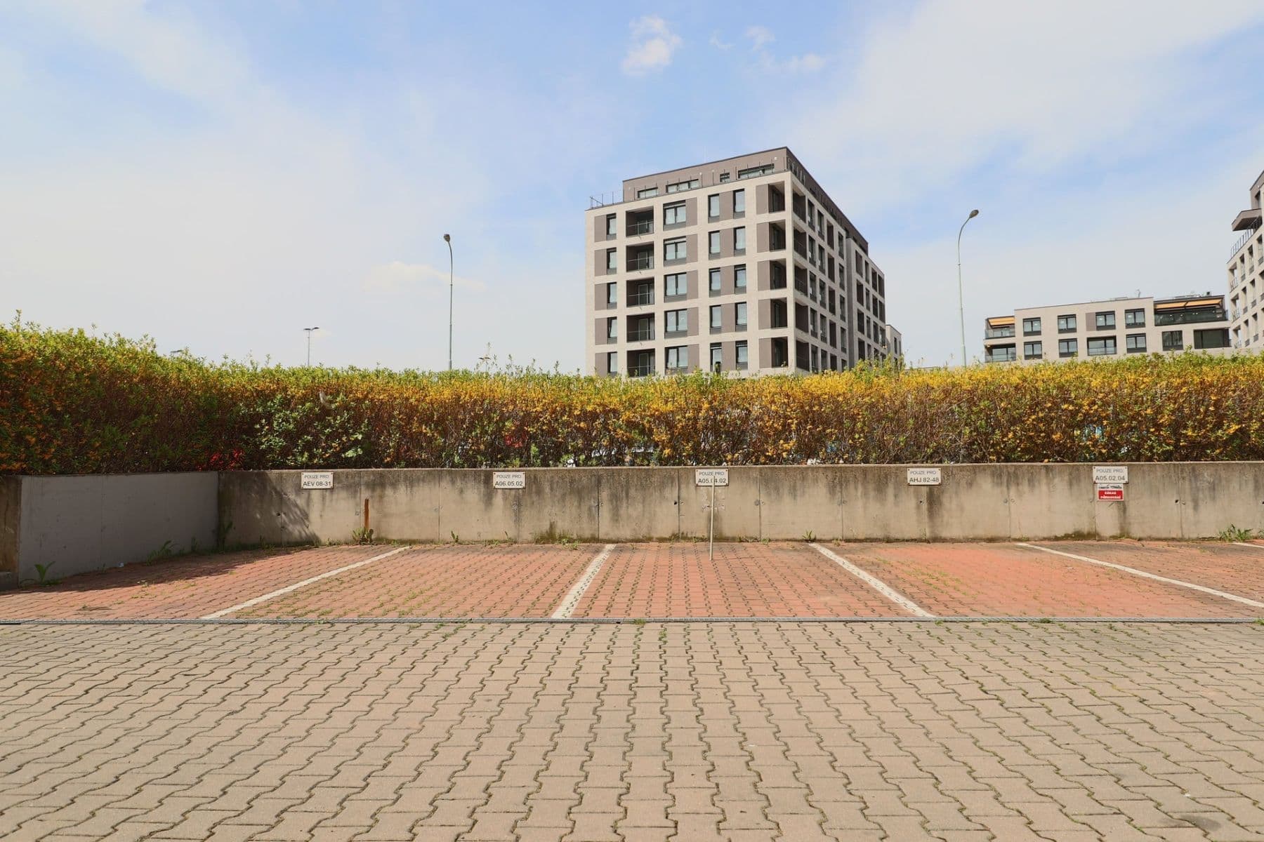 1 bedroom with open-plan kitchen flat to rent, 57 m², Janýrova, Prague, Prague 1 bedroom with open-plan kitchen flat to rent, 57 m², Janýrova, Prague, Prague