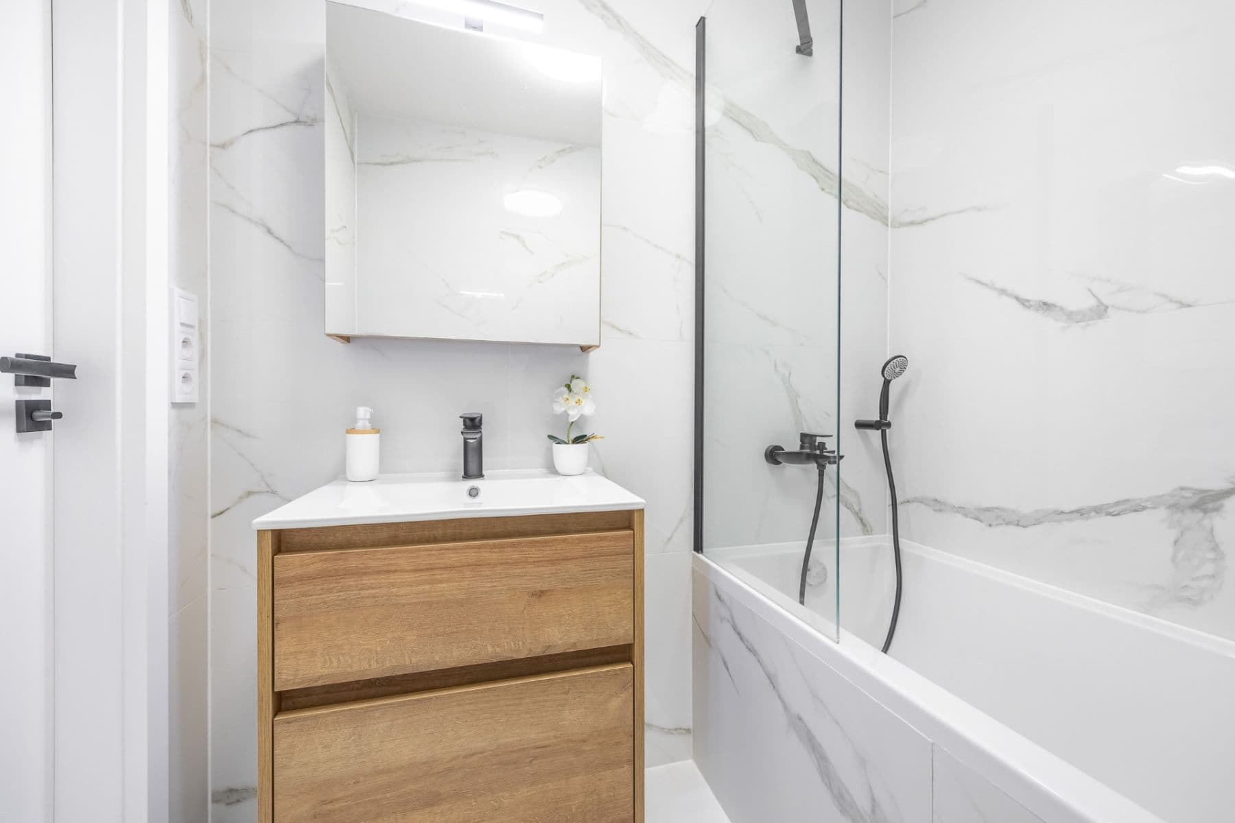 2 bedroom with open-plan kitchen flat for sale, 64 m², Plickova, Prague, Prague 2 bedroom with open-plan kitchen flat for sale, 64 m², Plickova, Prague, Prague