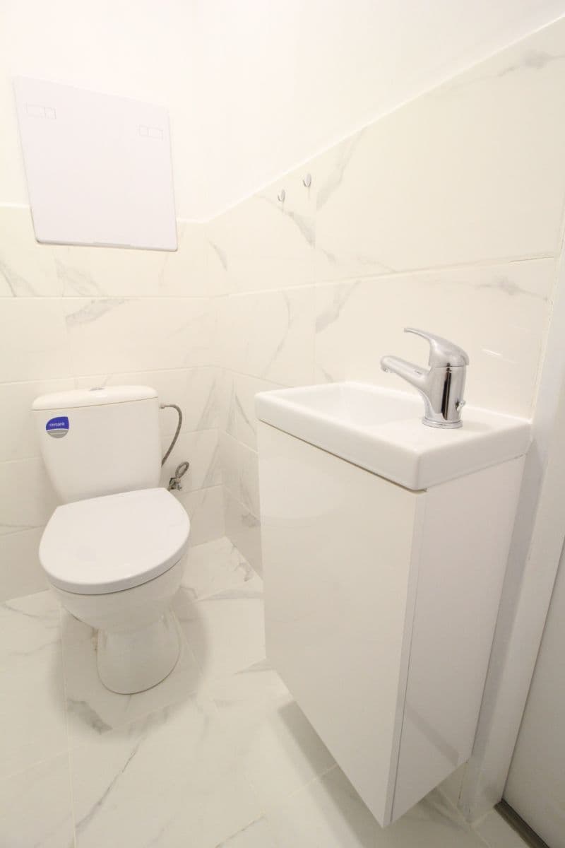 2 bedroom with open-plan kitchen flat to rent, 71 m², Pujmanové, Prague, Prague 2 bedroom with open-plan kitchen flat to rent, 71 m², Pujmanové, Prague, Prague