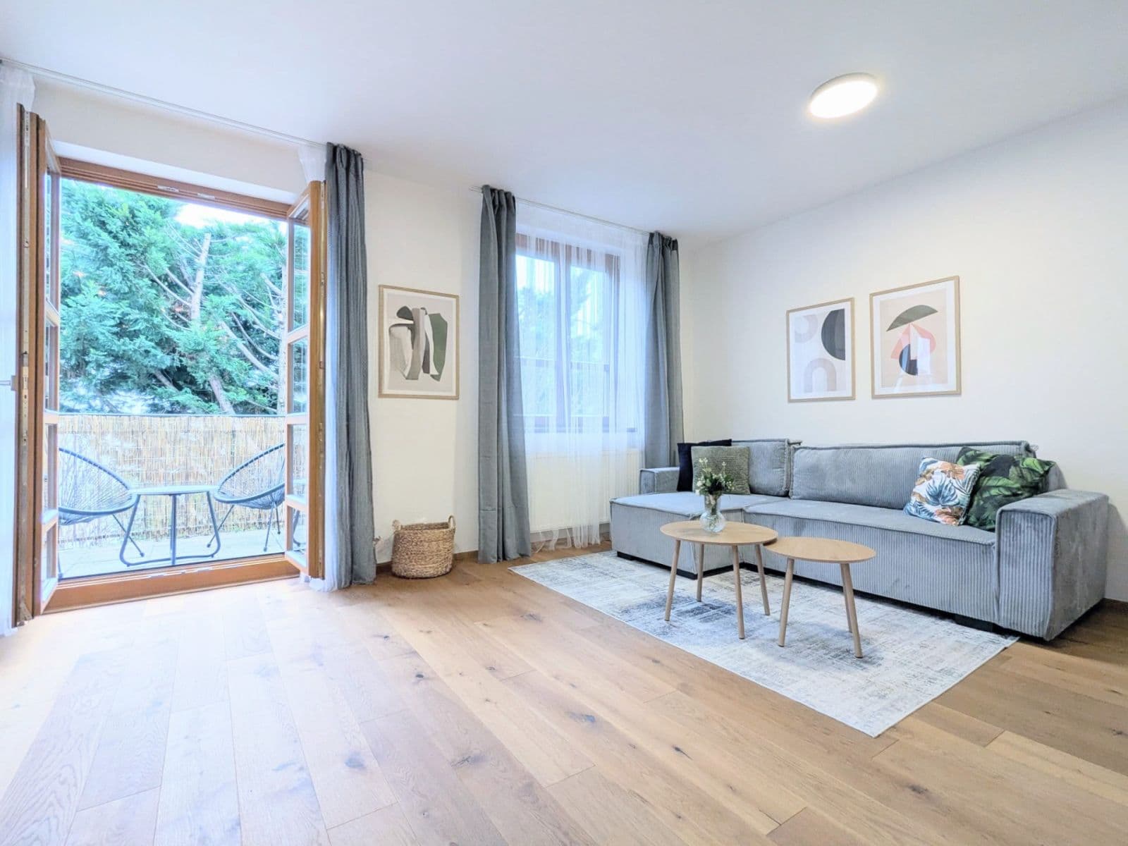 1 bedroom with open-plan kitchen flat to rent, 58 m², Pod Havránkou, Prague, Prague 1 bedroom with open-plan kitchen flat to rent, 58 m², Pod Havránkou, Prague, Prague