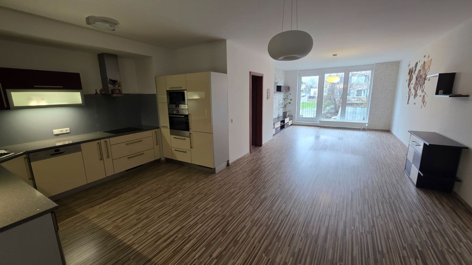 4 bedroom with open-plan kitchen flat for sale, 154 m², Edisonova, Prague, Prague 4 bedroom with open-plan kitchen flat for sale, 154 m², Edisonova, Prague, Prague