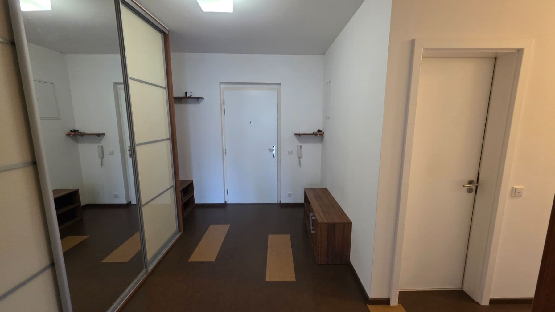 4 bedroom with open-plan kitchen flat for sale, 154 m², Edisonova, Prague, Prague 4 bedroom with open-plan kitchen flat for sale, 154 m², Edisonova, Prague, Prague