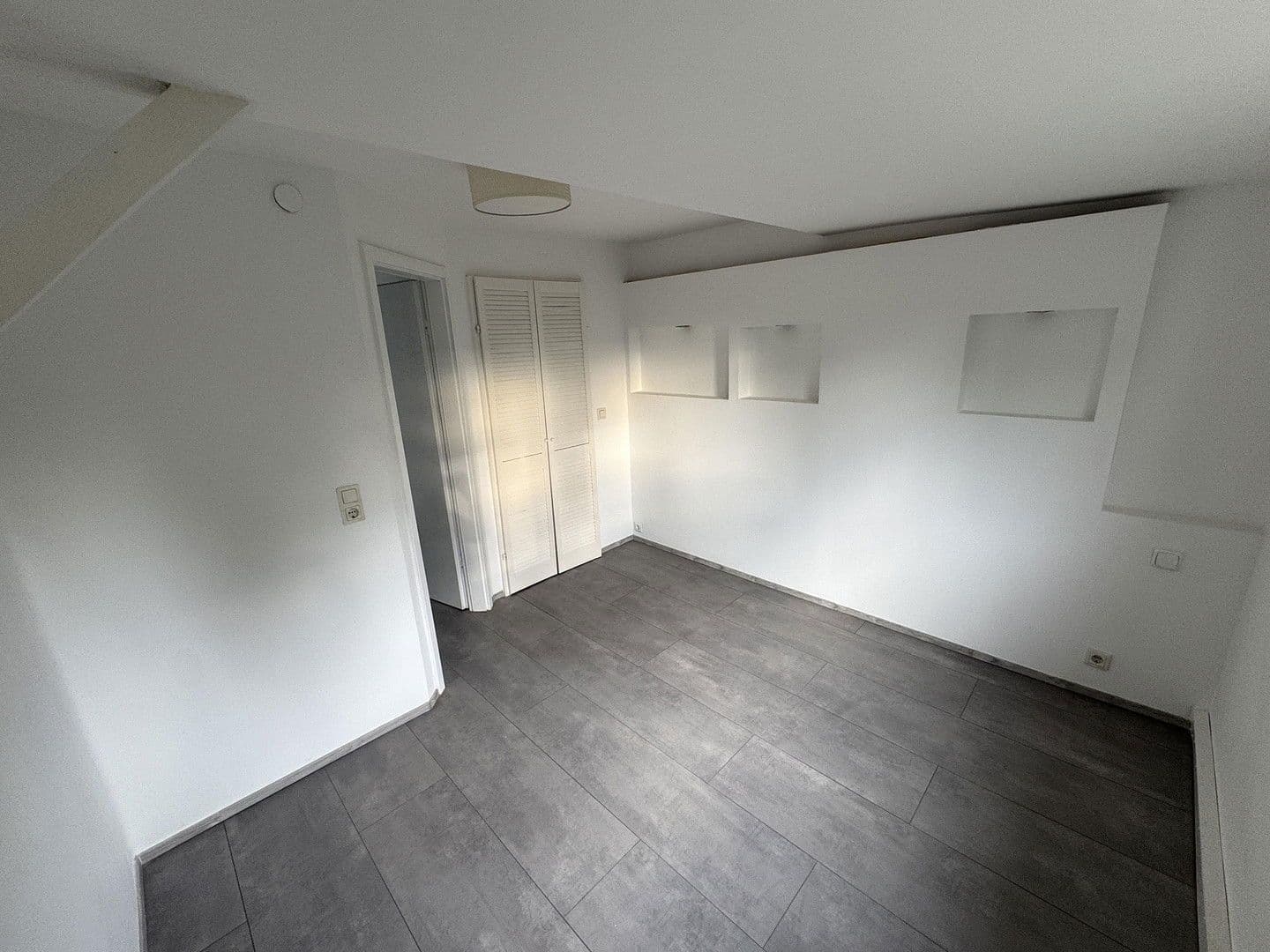 3 bedroom flat to rent, 80 m², Wuppertal Cronenberg, North Rhine-Westphalia 3 bedroom flat to rent, 80 m², Wuppertal Cronenberg, North Rhine-Westphalia