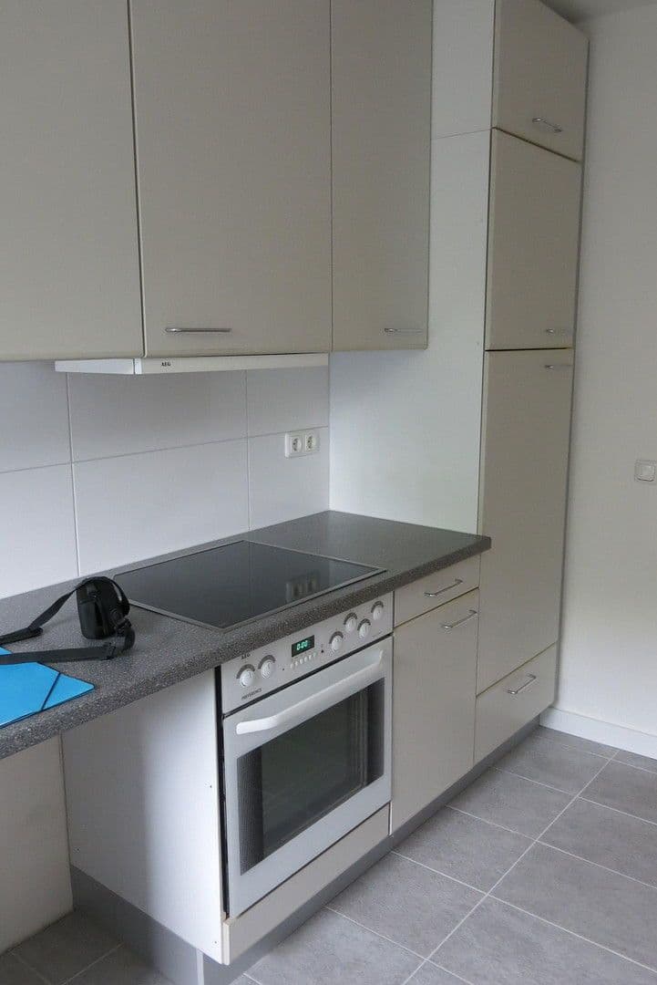 2 bedroom flat to rent, 60 m², Mühlenbroicher Weg 143, Düsseldorf, North Rhine-Westphalia 2 bedroom flat to rent, 60 m², Mühlenbroicher Weg 143, Düsseldorf, North Rhine-Westphalia