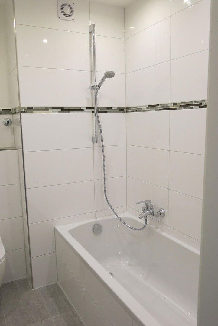 2 bedroom flat to rent, 60 m², Mühlenbroicher Weg 143, Düsseldorf, North Rhine-Westphalia 2 bedroom flat to rent, 60 m², Mühlenbroicher Weg 143, Düsseldorf, North Rhine-Westphalia