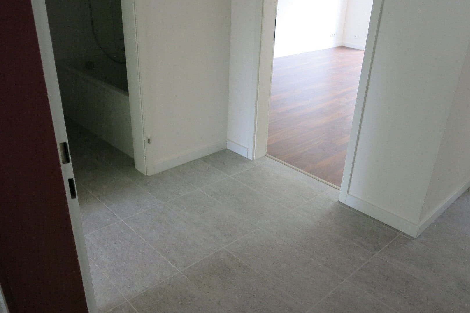 2 bedroom flat to rent, 60 m², Mühlenbroicher Weg 143, Düsseldorf, North Rhine-Westphalia 2 bedroom flat to rent, 60 m², Mühlenbroicher Weg 143, Düsseldorf, North Rhine-Westphalia