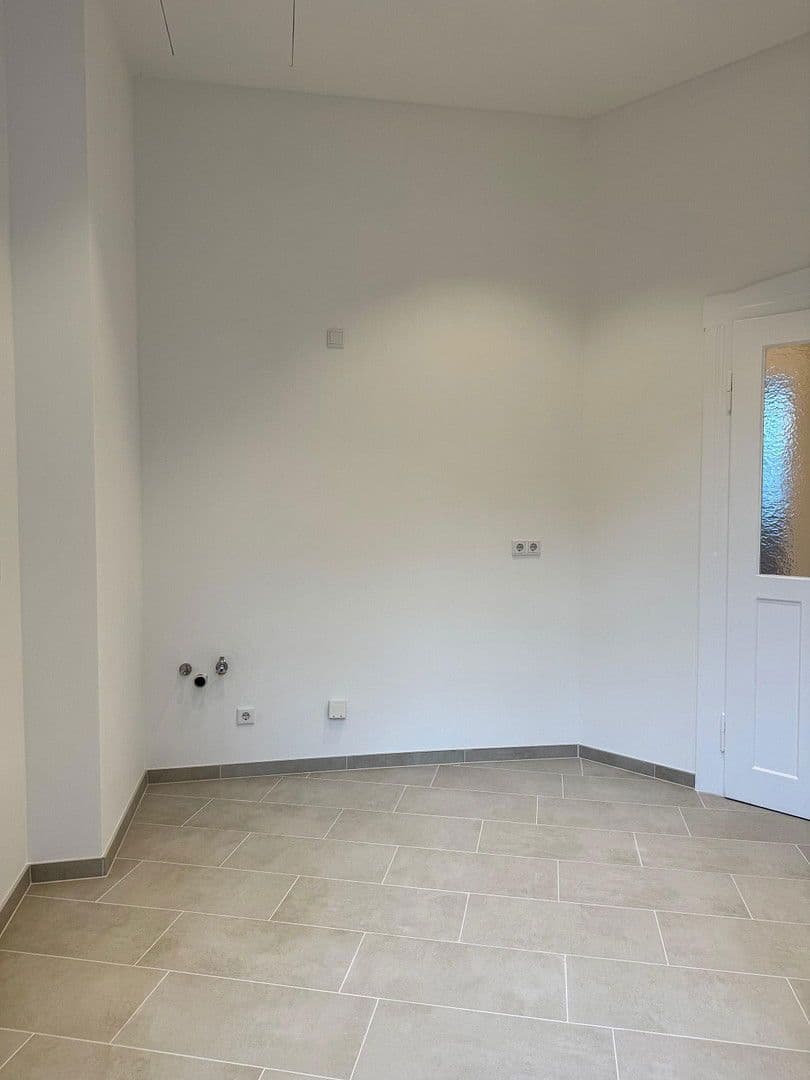 3 bedroom flat to rent, 93 m², Schanzenstraße 16, Nürnberg, Bavaria 3 bedroom flat to rent, 93 m², Schanzenstraße 16, Nürnberg, Bavaria