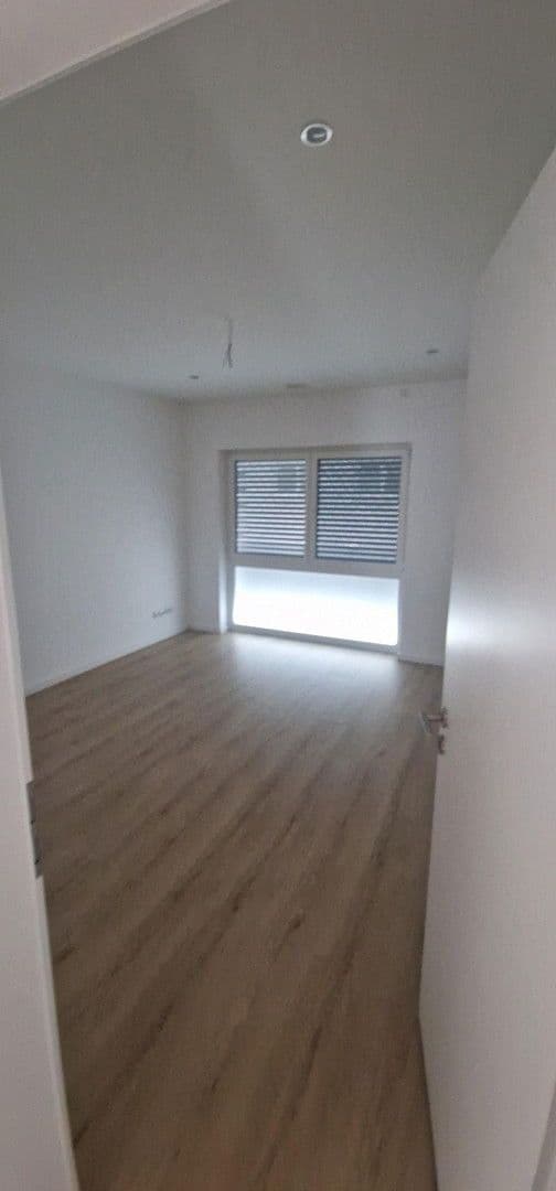 house to rent, 145 m², Weydemeyerstr 180a, Chemnitz, Saxony house to rent, 145 m², Weydemeyerstr 180a, Chemnitz, Saxony