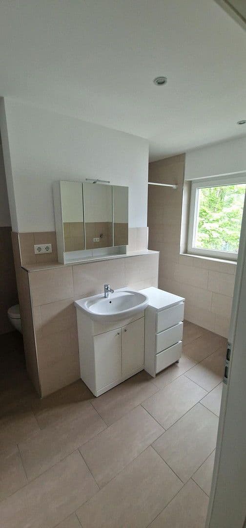 house to rent, 145 m², Weydemeyerstr 180a, Chemnitz, Saxony house to rent, 145 m², Weydemeyerstr 180a, Chemnitz, Saxony