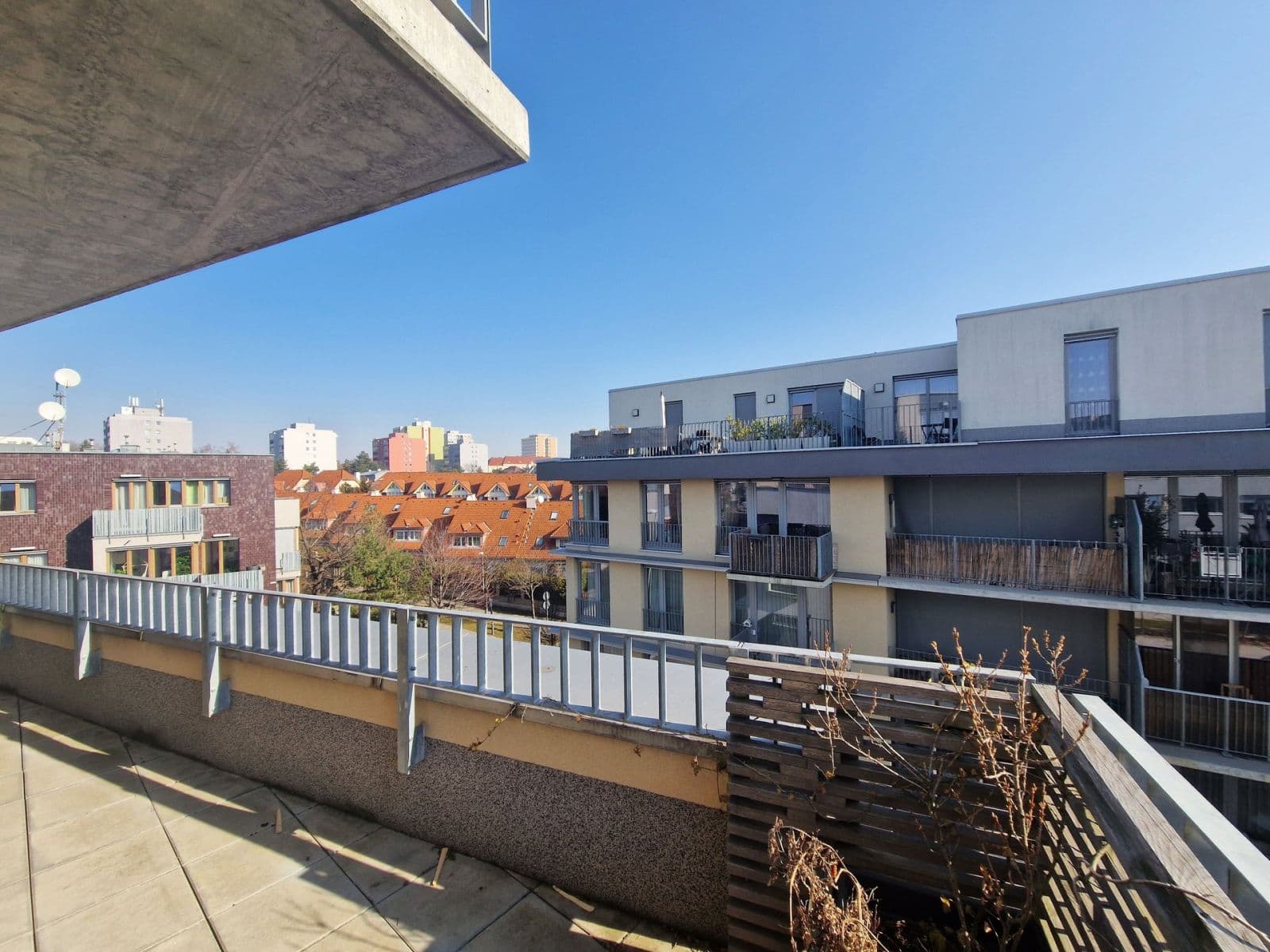 2 bedroom with open-plan kitchen flat to rent, 70 m², Olgy Havlové, Prague, Prague 2 bedroom with open-plan kitchen flat to rent, 70 m², Olgy Havlové, Prague, Prague