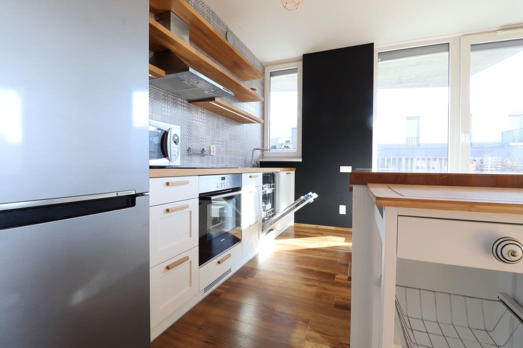 2 bedroom with open-plan kitchen flat to rent, 70 m², Olgy Havlové, Prague, Prague 2 bedroom with open-plan kitchen flat to rent, 70 m², Olgy Havlové, Prague, Prague