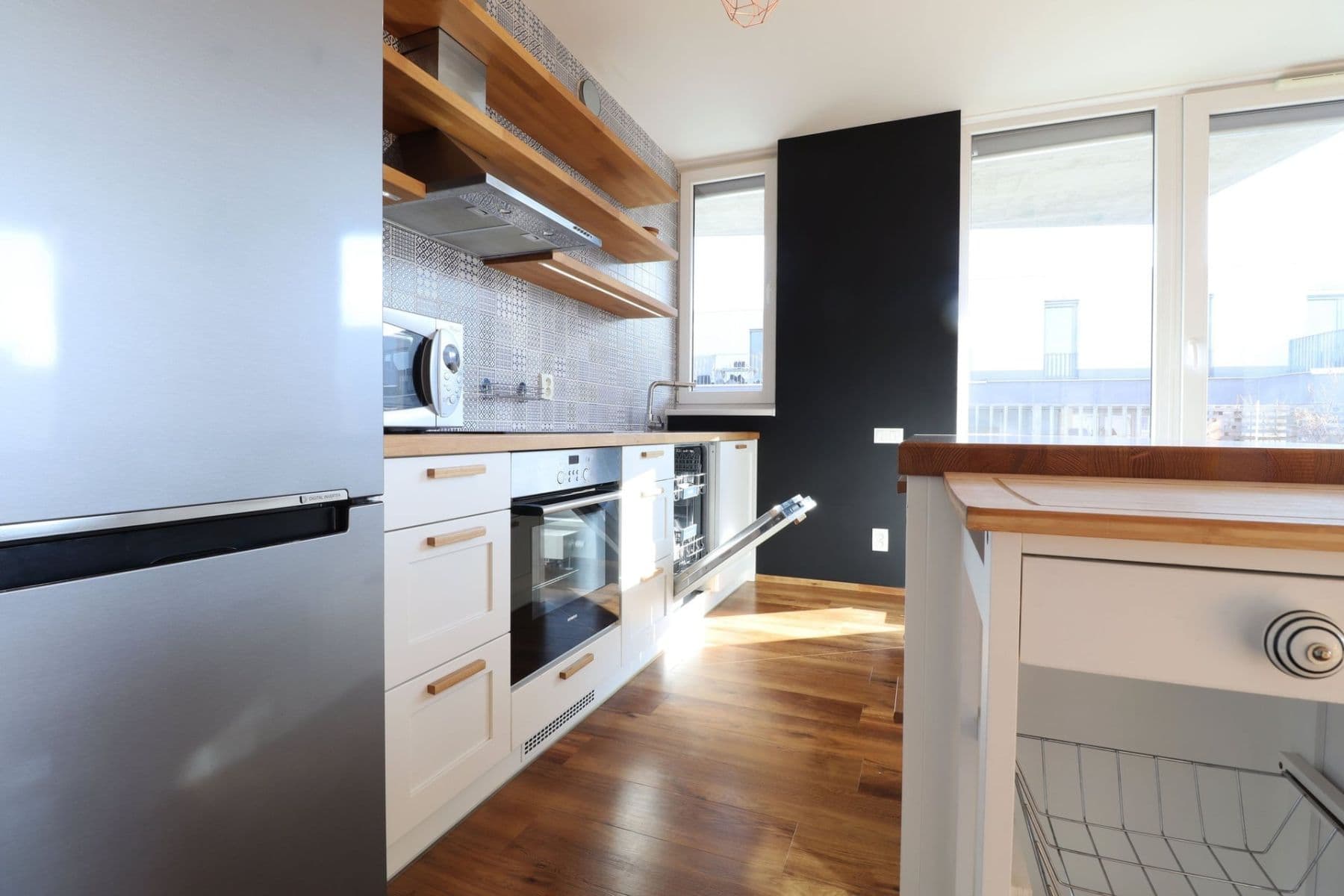 2 bedroom with open-plan kitchen flat to rent, 70 m², Olgy Havlové, Prague, Prague 2 bedroom with open-plan kitchen flat to rent, 70 m², Olgy Havlové, Prague, Prague