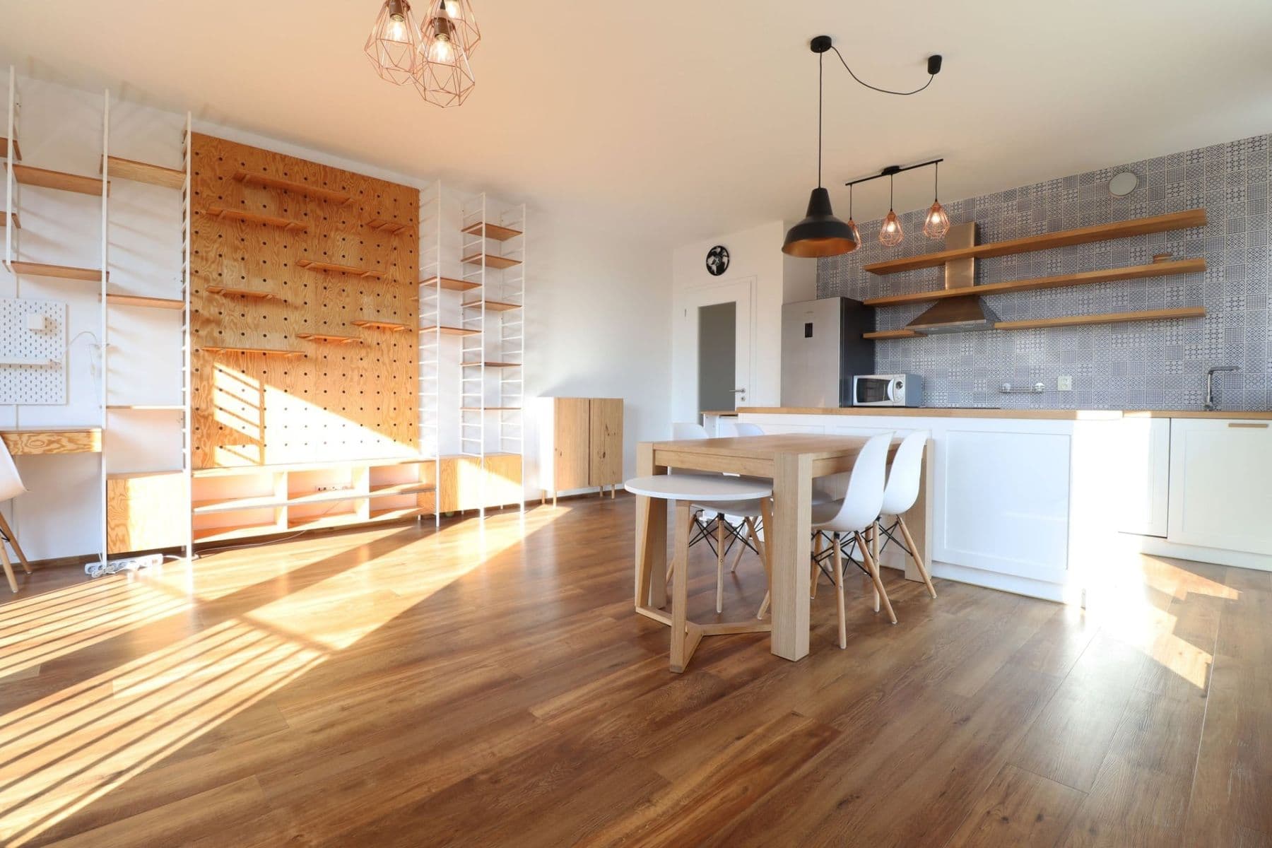 2 bedroom with open-plan kitchen flat to rent, 70 m², Olgy Havlové, Prague, Prague 2 bedroom with open-plan kitchen flat to rent, 70 m², Olgy Havlové, Prague, Prague