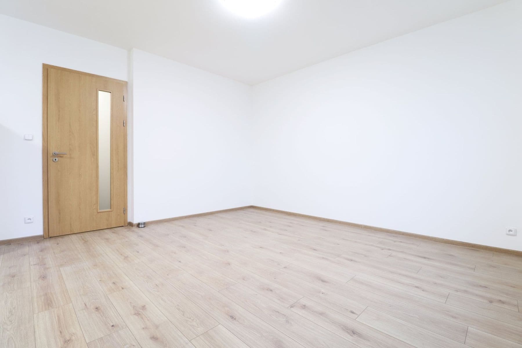 Studio flat to rent, 37 m², Stočesova, Prague, Prague Studio flat to rent, 37 m², Stočesova, Prague, Prague