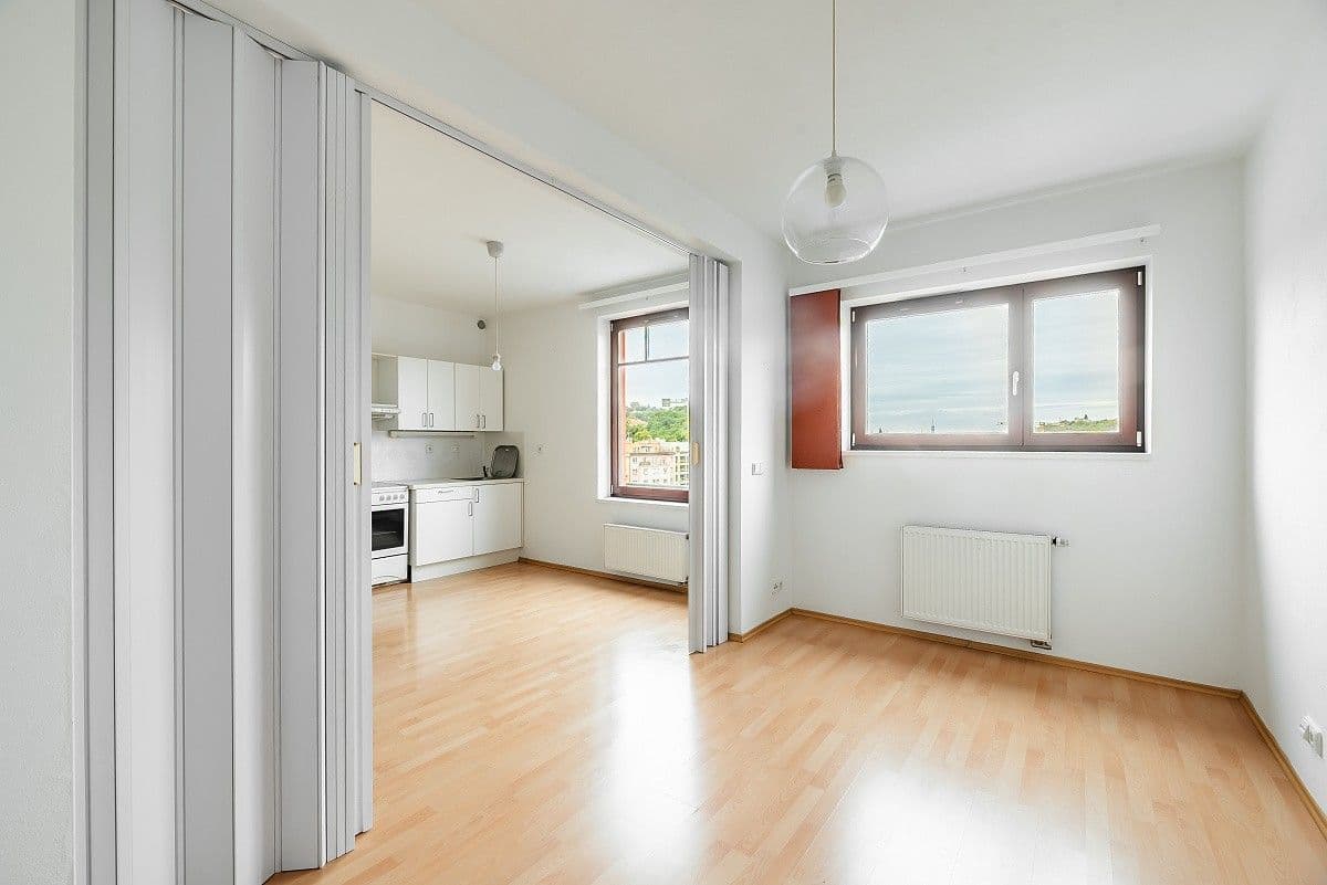 1 bedroom flat to rent, 39 m², Pod Klamovkou, Prague, Prague 1 bedroom flat to rent, 39 m², Pod Klamovkou, Prague, Prague