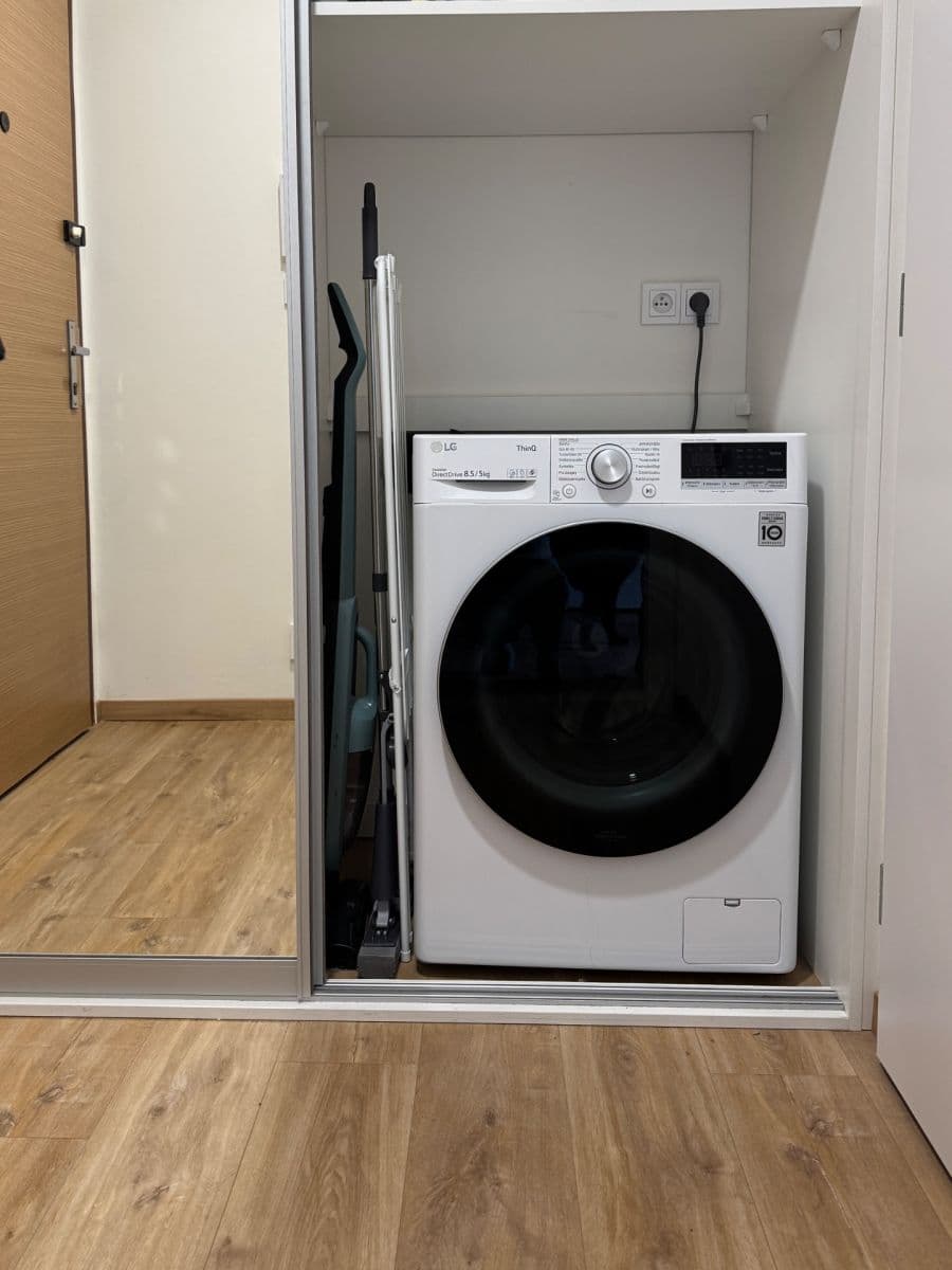 Studio flat to rent, 32 m², Rakovského, Prague, Prague Studio flat to rent, 32 m², Rakovského, Prague, Prague