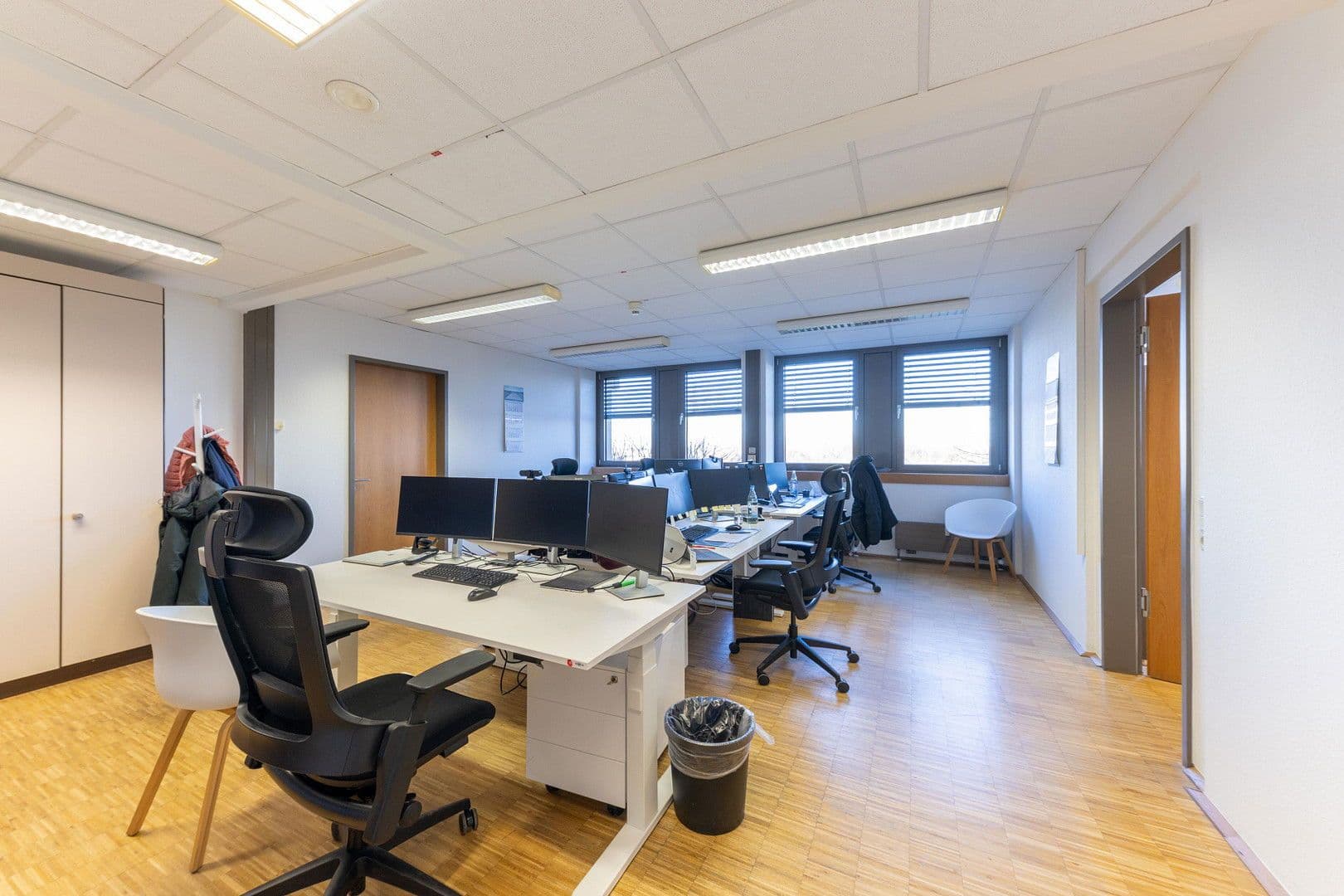 office to rent, 307 m², Arnold-Sommerfeld-Ring 2, Baesweiler, North Rhine-Westphalia office to rent, 307 m², Arnold-Sommerfeld-Ring 2, Baesweiler, North Rhine-Westphalia