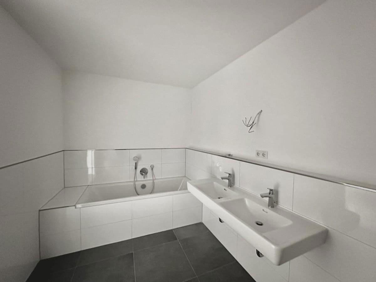 4 bedroom flat to rent, 121 m², Kieselbronn, Baden-Württemberg 4 bedroom flat to rent, 121 m², Kieselbronn, Baden-Württemberg