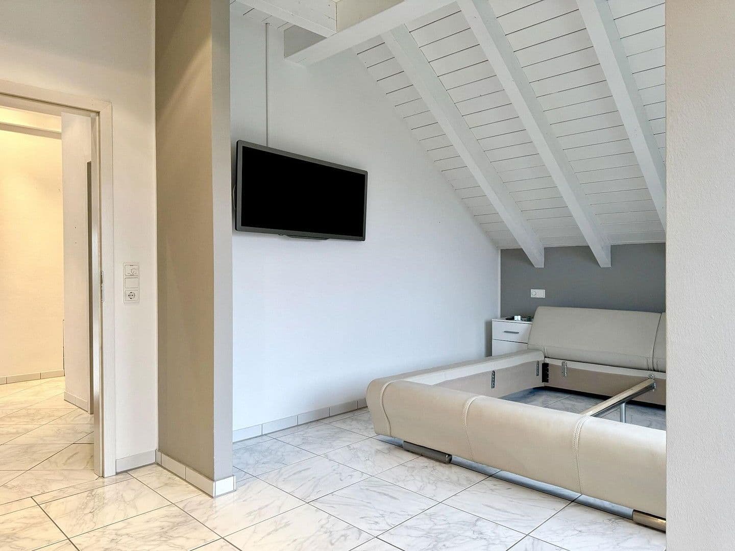 3 bedroom flat to rent, 132 m², Nelkenstraße 74, Hochspeyer, Rhineland-Palatinate 3 bedroom flat to rent, 132 m², Nelkenstraße 74, Hochspeyer, Rhineland-Palatinate