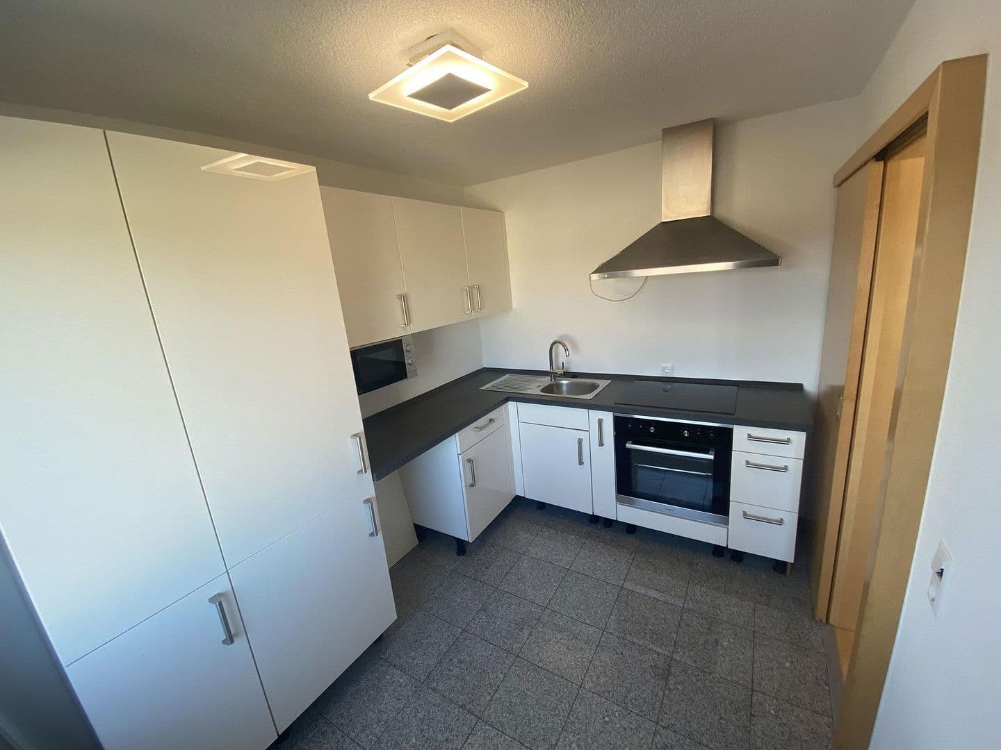 1 bedroom with open-plan kitchen flat to rent, 67 m², Möwenweg 16, Aalen, Baden-Württemberg 1 bedroom with open-plan kitchen flat to rent, 67 m², Möwenweg 16, Aalen, Baden-Württemberg