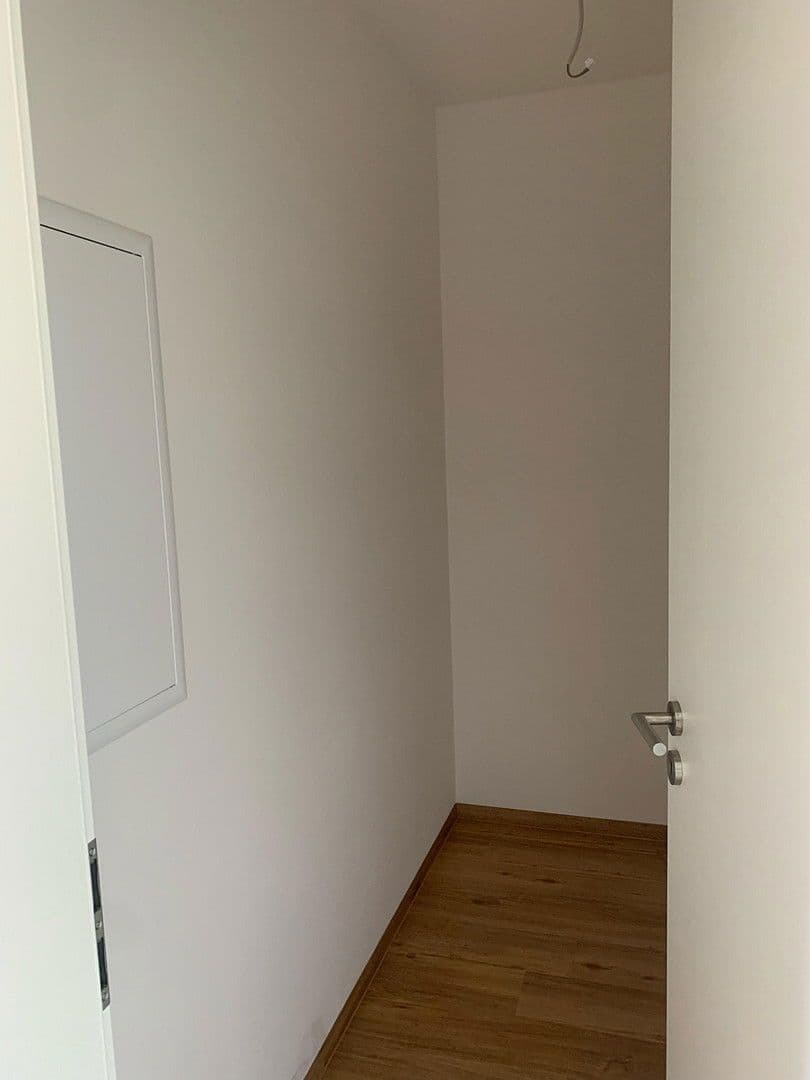 1 bedroom with open-plan kitchen flat to rent, 58 m², Lauchheim, Baden-Württemberg 1 bedroom with open-plan kitchen flat to rent, 58 m², Lauchheim, Baden-Württemberg