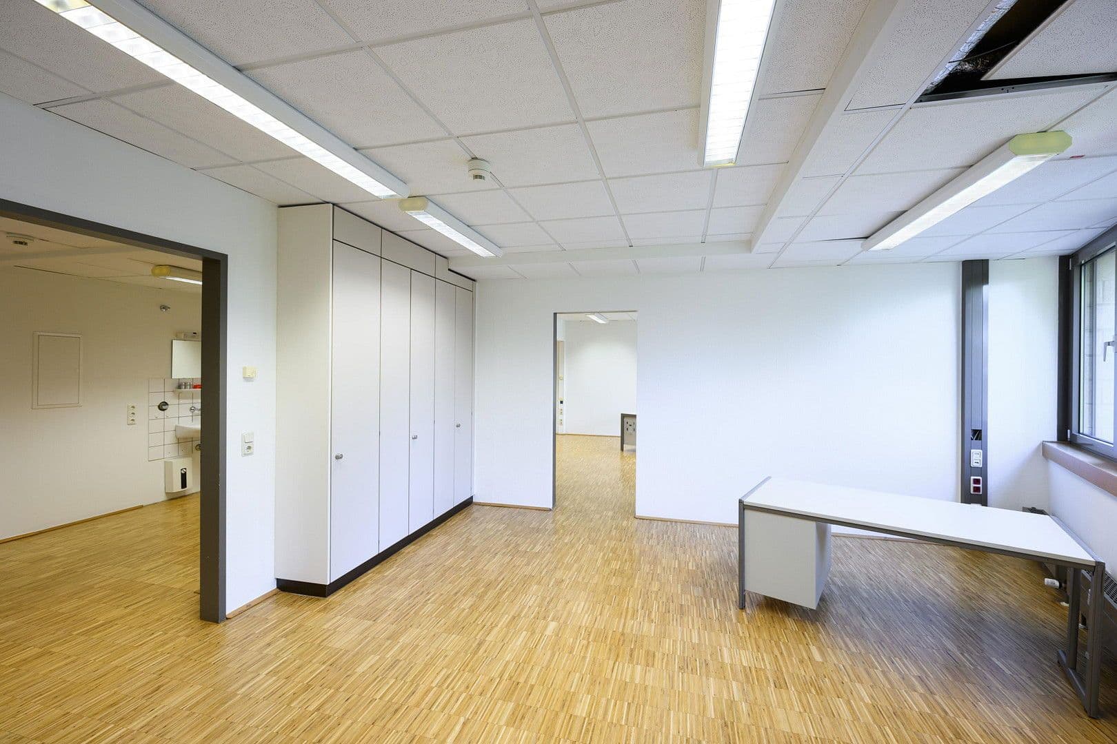 office to rent, 83 m², Arnold-Sommerfeld-Ring 2, Baesweiler, North Rhine-Westphalia office to rent, 83 m², Arnold-Sommerfeld-Ring 2, Baesweiler, North Rhine-Westphalia