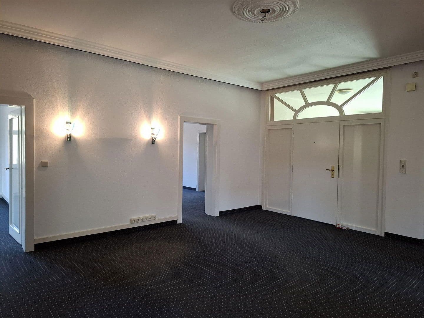 office to rent, 250 m², Loebensteinstr. 38, Hanover, Lower Saxony office to rent, 250 m², Loebensteinstr. 38, Hanover, Lower Saxony