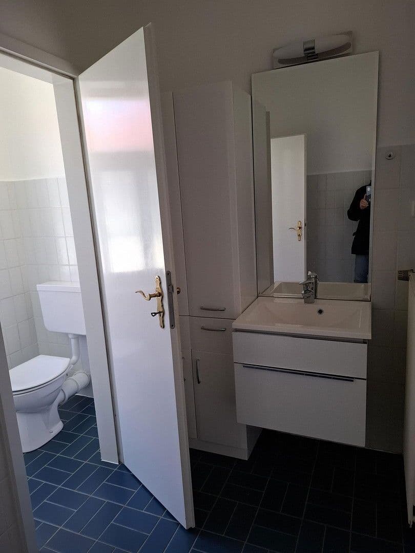 office to rent, 250 m², Loebensteinstr. 38, Hanover, Lower Saxony office to rent, 250 m², Loebensteinstr. 38, Hanover, Lower Saxony