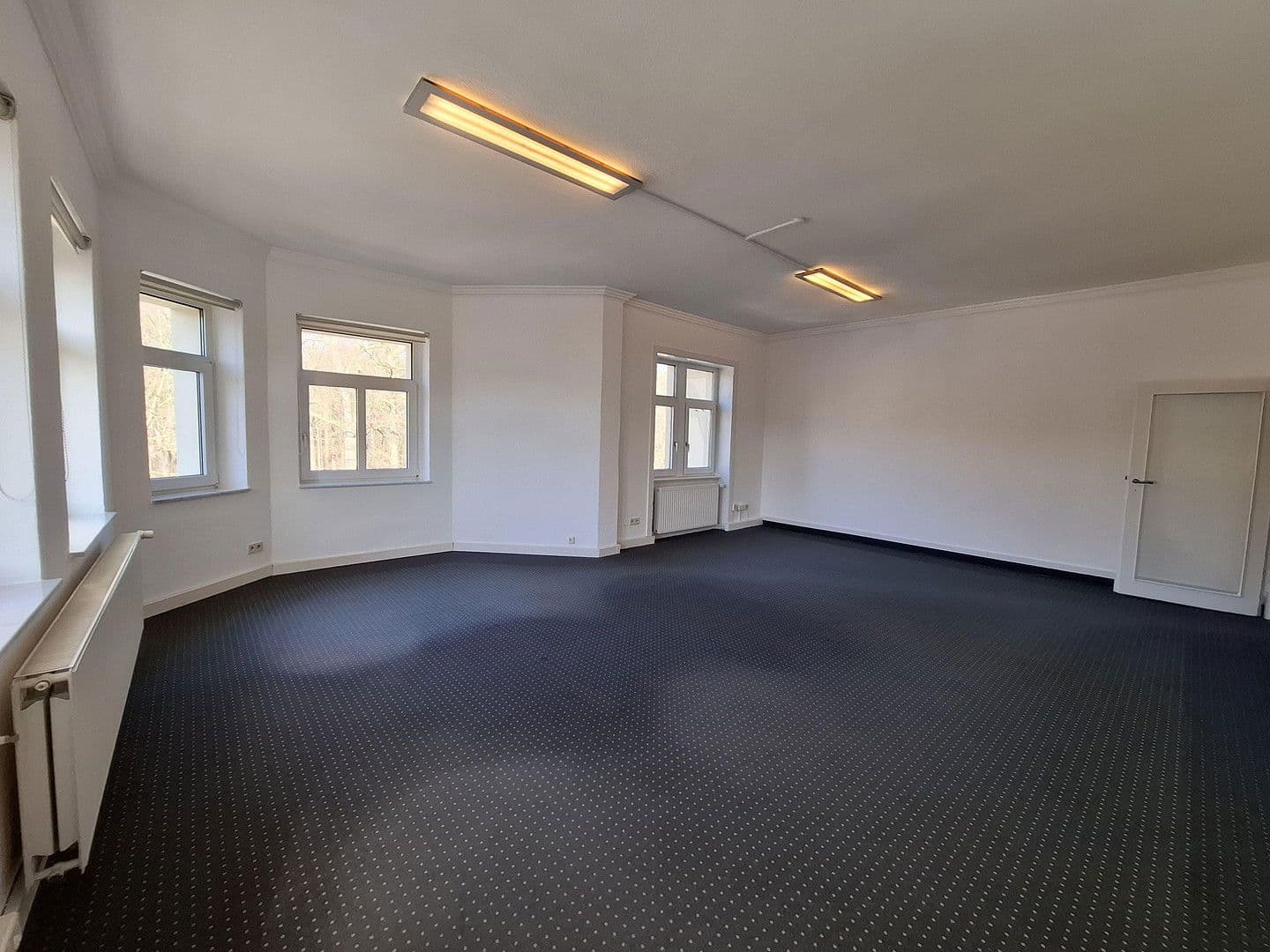 office to rent, 250 m², Loebensteinstr. 38, Hanover, Lower Saxony office to rent, 250 m², Loebensteinstr. 38, Hanover, Lower Saxony