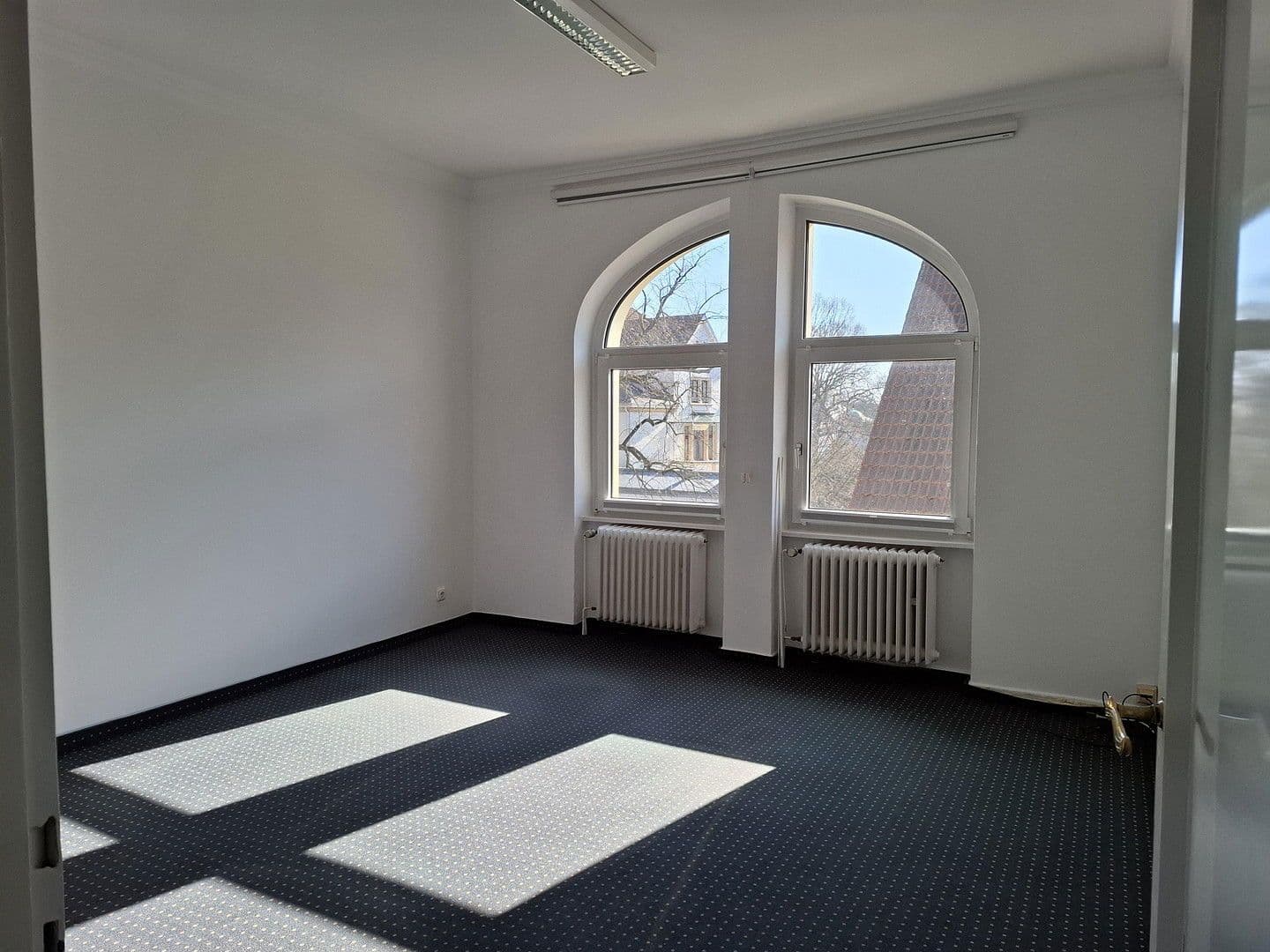 office to rent, 250 m², Loebensteinstr. 38, Hanover, Lower Saxony office to rent, 250 m², Loebensteinstr. 38, Hanover, Lower Saxony