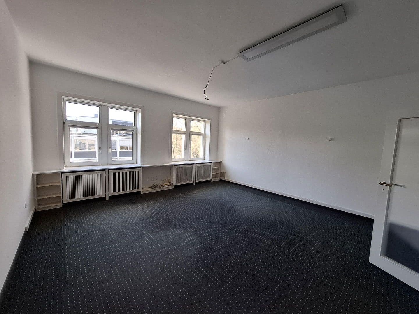 office to rent, 250 m², Loebensteinstr. 38, Hanover, Lower Saxony office to rent, 250 m², Loebensteinstr. 38, Hanover, Lower Saxony