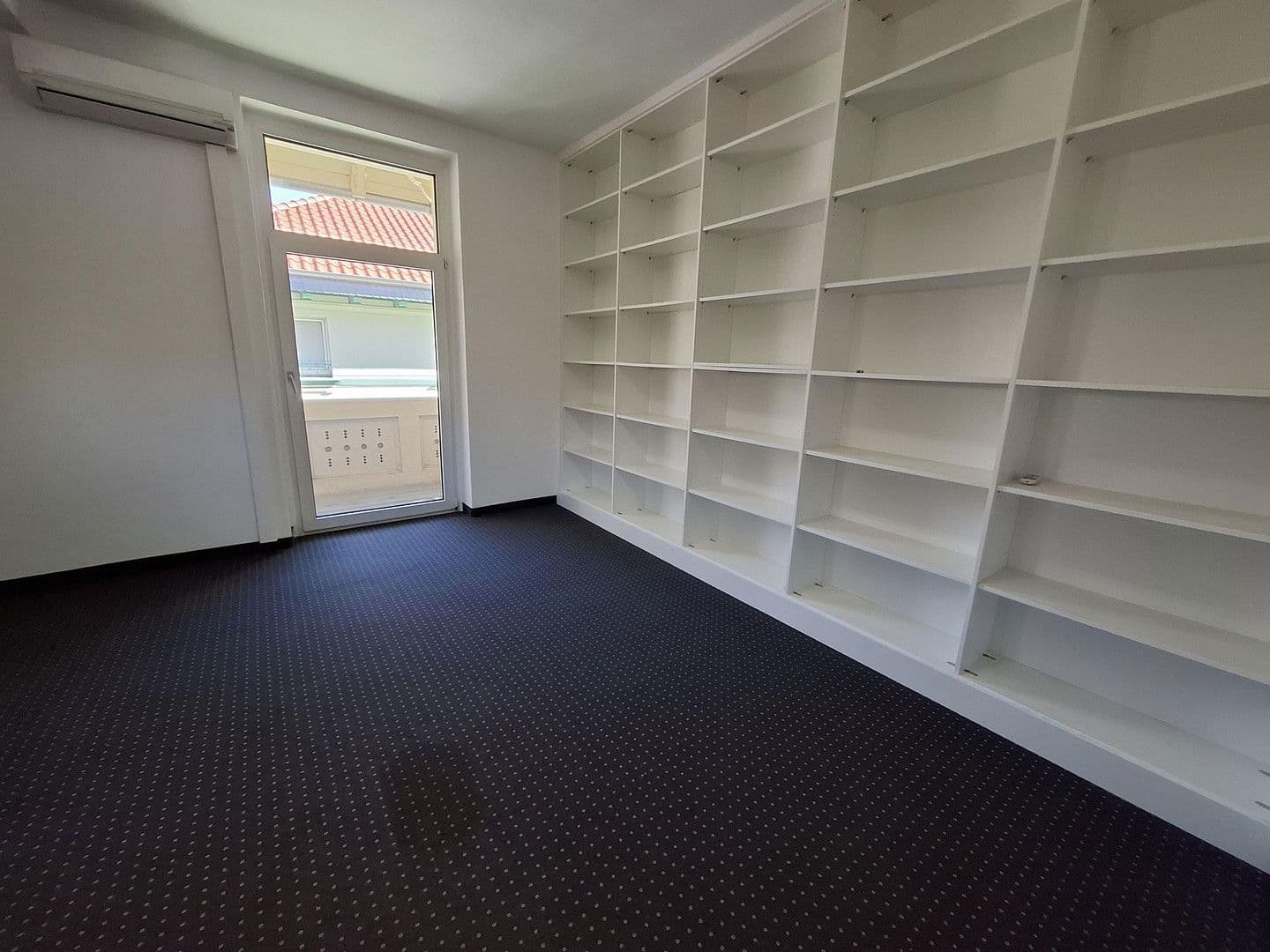 office to rent, 250 m², Loebensteinstr. 38, Hanover, Lower Saxony office to rent, 250 m², Loebensteinstr. 38, Hanover, Lower Saxony