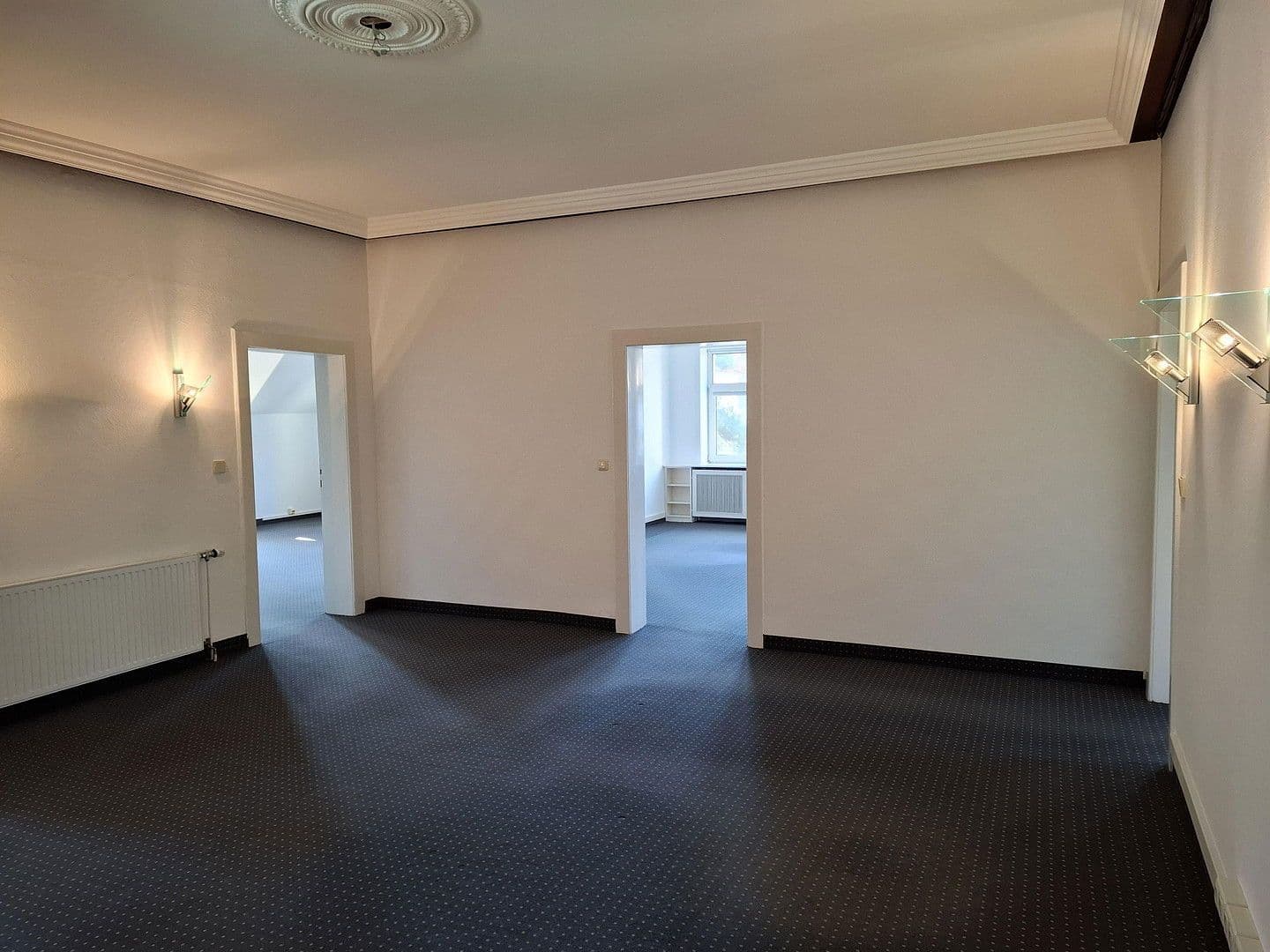 office to rent, 250 m², Loebensteinstr. 38, Hanover, Lower Saxony office to rent, 250 m², Loebensteinstr. 38, Hanover, Lower Saxony