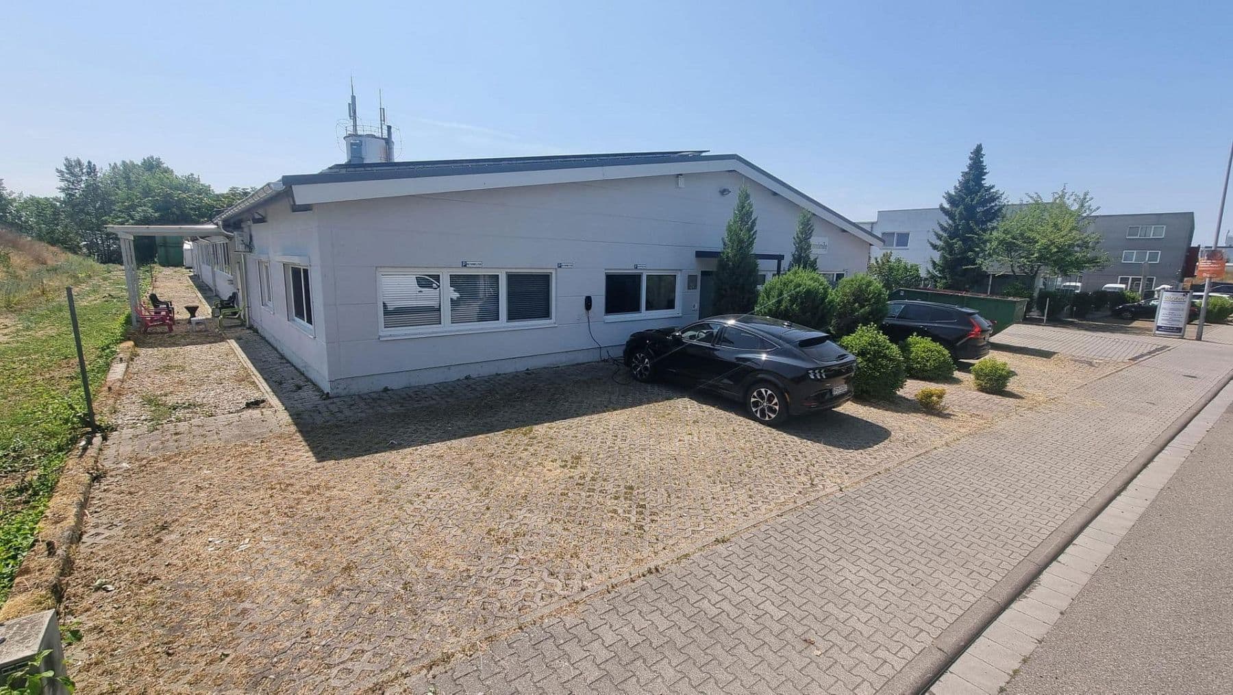 non-residential property for sale, 2,800 m², Bauhofstr. 24, Lampertheim, Hesse non-residential property for sale, 2,800 m², Bauhofstr. 24, Lampertheim, Hesse