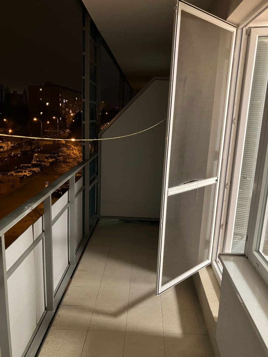 1 bedroom with open-plan kitchen flat to rent, 38 m², Hornoměcholupská, Prague, Prague 1 bedroom with open-plan kitchen flat to rent, 38 m², Hornoměcholupská, Prague, Prague