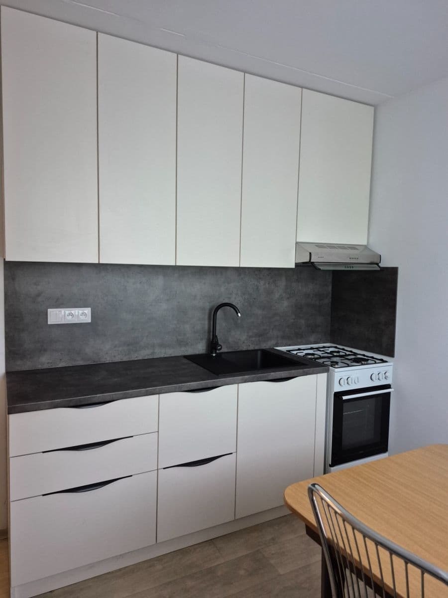 3 bedroom flat to rent, 72 m², Spodní, Brno, Jihomoravský Region 3 bedroom flat to rent, 72 m², Spodní, Brno, Jihomoravský Region