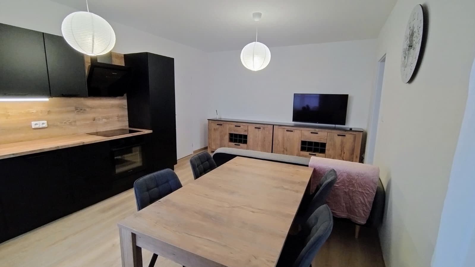 1 bedroom with open-plan kitchen flat to rent, 50 m², Stočesova, Prague, Prague 1 bedroom with open-plan kitchen flat to rent, 50 m², Stočesova, Prague, Prague