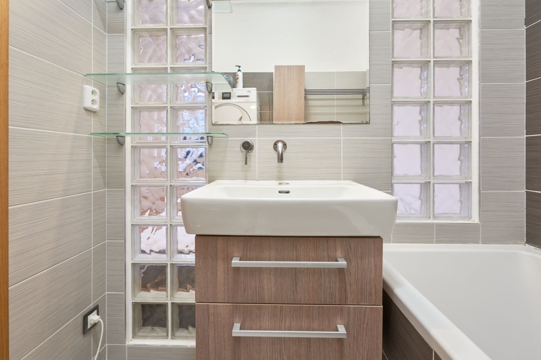 2 bedroom with open-plan kitchen flat to rent, 81 m², Poděbradova, Brno, Jihomoravský Region 2 bedroom with open-plan kitchen flat to rent, 81 m², Poděbradova, Brno, Jihomoravský Region